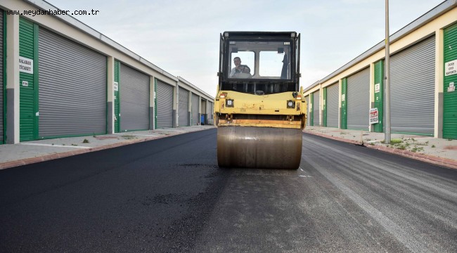 Büyükşehir'den sanayiciye asfalt hizmeti