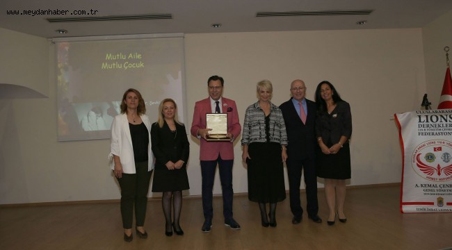 Çiğli Belediyesi tarafından, çocukların sağlıklı gelişimi ve birey olma süreci konularında farkındalık yaratmak amacıyla "Mutlu Aile Mutlu Çocuk" semineri düzenledi.