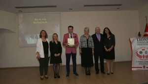 Çiğli Belediyesi tarafından, çocukların sağlıklı gelişimi ve birey olma süreci konularında farkındalık yaratmak amacıyla "Mutlu Aile Mutlu Çocuk" semineri düzenledi.