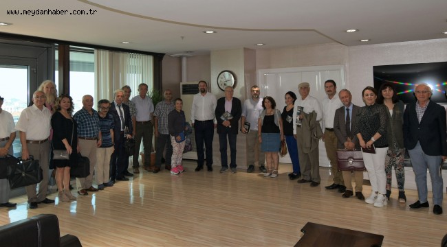 Çiğli Belediyesi Yazar ve Okurları Buluşturuyor