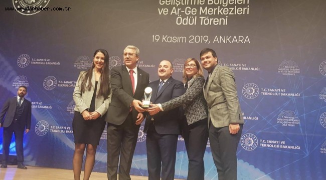 Ege-Teknopark ilk ödülünü Bakan Varank'tan aldı