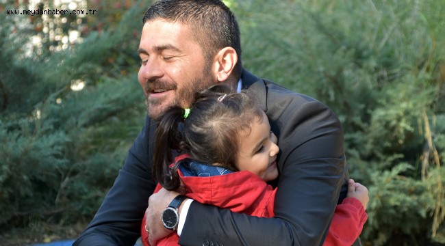 Foça Belediyesi, 20 Kasım Çocuk Hakları Günü dolayısı ile Foça ve Yeni Foça'daki iki parka, çocuk haklarını öğreten oyuncaklar yerleştirdi.