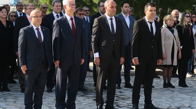 FOÇA'DA ''ÖĞRETMENLER GÜNÜ'' KUTLANDI