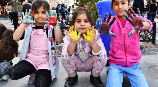 İzmir'de Çocuk Hakları Günü kutlandı