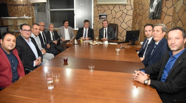 KARŞIYAKALILAR KASİAD'IN 27. YILI KOKTEYLİNDE BULUŞTU