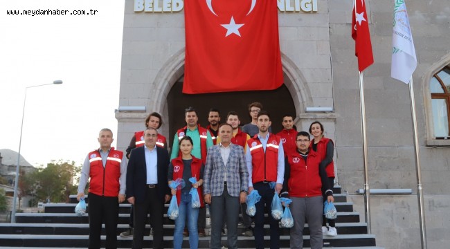 KIRMIZI YELEKLİLER DAHA TEMİZ BİR NEVŞEHİR İÇİN İZMARİT TOPLAMA KAMPANYASINA DESTEK VERDİ