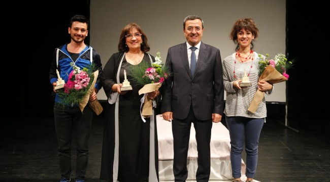 KONAK BELEDİYE BAŞKANI ABDÜL BATUR: Şiddete karşı yerimiz kadının yanı başı