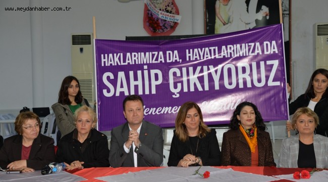 Menemen "Kadına Şiddette Hayır" dedi