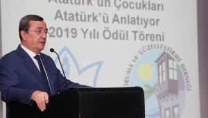 Minik kalemler Ata'yıyazdılar