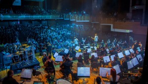 Mor ve Ötesi'nden senfonik performans