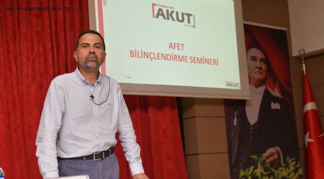 Nasuh Mahruki'den deprem bilinçlendirme semineri