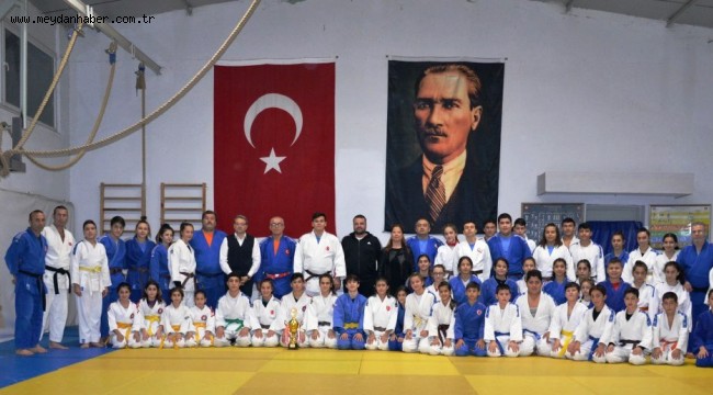 ŞAMPİYON JUDOCULARA TEBRİK ZİYARETİ