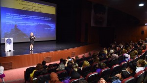 Seyhan'dan Anne-Babalar için Konferans