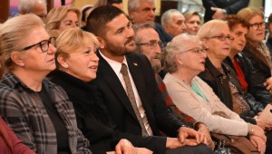 YENİ FOÇA'DA ORATORYO GÖSTERİSİ