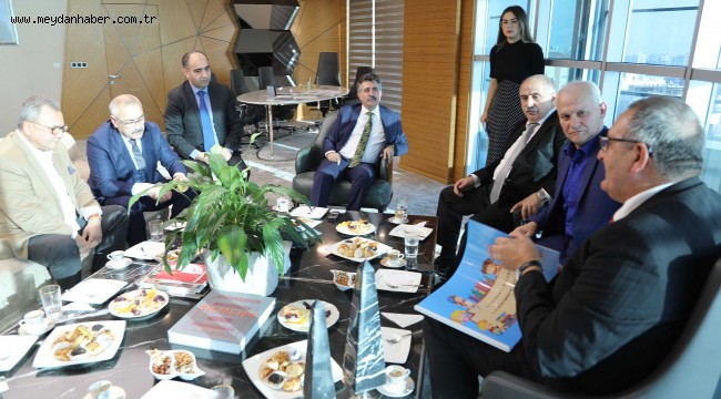 Almanya'da yaşayan Türk iş adamlarından Başkan Sandal'a ziyaret