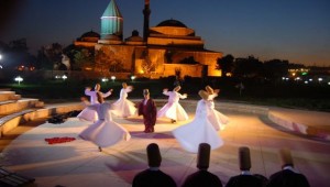 -ANKARA BÜYÜKŞEHİR BELEDİYESİ ALTINDAĞ GENÇLİK MERKEZİ TİYATRO EKİBİ, ŞEB-İ ARUS HAFTASI'NDA "MEVLANA VE ŞEMS İLAHİ AŞK" ADLI OYUNLA SEYİRCİ KARŞISINA ÇIKIYOR