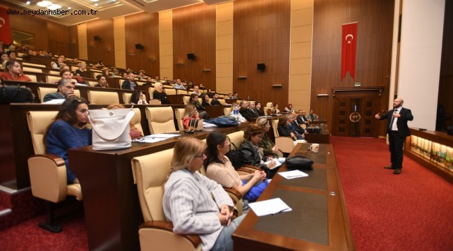 ANKARA BÜYÜKŞEHİR BELEDİYESİ HİZMET KALİTESİNİ ARTIRMAK AMACIYLA YENİ PROJELER KONUSUNDA YOĞUN MESAİ HARCIYOR