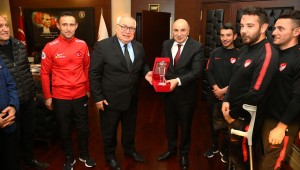  BAŞKAN ALTINOK: ÖNCELİKLİ HEDEF TÜRK MİLLETİNİ TEMSİL ETMEKTİR