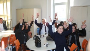 Başkan Arda ve ekibi, engelli bireylerin yaşadıkları zorlukları deneyimledi