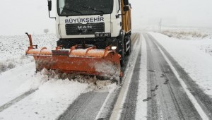 BAŞKENT'TE KAR YAĞIŞININ BAŞLAMASIYLA BİRLİKTE ANKARA BÜYÜKŞEHİR BELEDİYESİ KARLA MÜCADELE EKİPLERİ SAHADA GÖREVE BAŞLADI