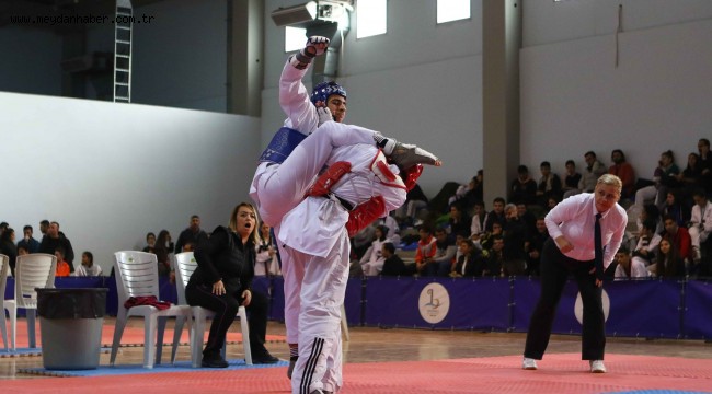 Bayraklıda tekvando şöleni 