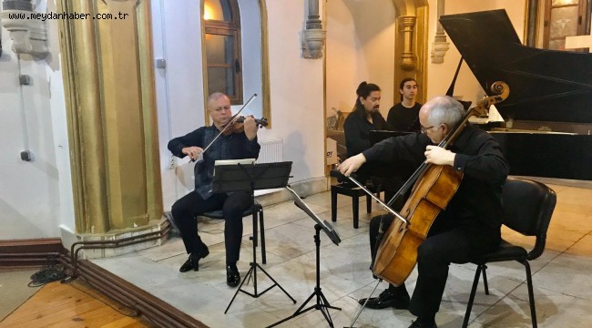 Buca'da büyüleyen konser