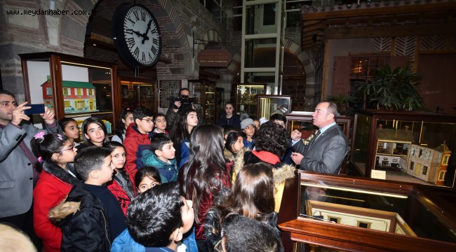 ÇOCUK MECLİSİ ÜYELERİNİN TARİHE YOLCULUĞU