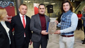 'Emaye Dili' Sergisi Beyoğlu'nda Sanatseverlerle Buluştu