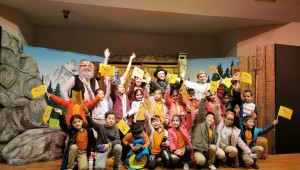 Eti Çocuk Tiyatrosu'nu çocuklarla buluşturdu