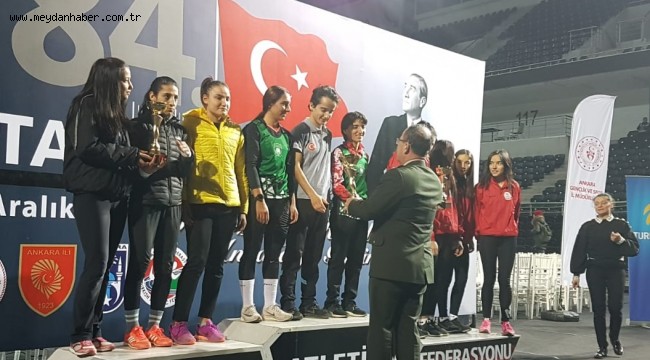 Gaziemir'in altın atletleri Türkiye şampiyonu