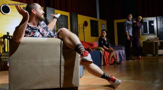 "Hangisi Babası" Bu Kez Fethiye'yi Güldürdü