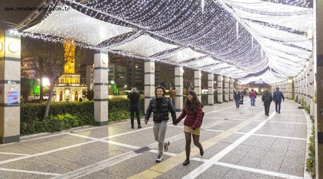  İzmir yeni yıla ışıl ışıl girecek
