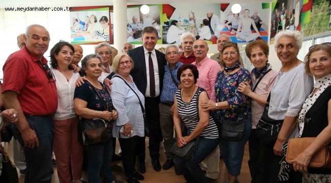 Karşıyaka'nın çınarları sanat kurslarında buluşuyor 