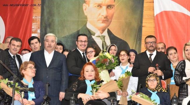 Mustafakemalpaşa'da engelleri aşan konser