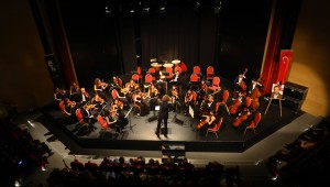 "ORKESTRA TÜRKAN SAYLAN İÇİN ÇALDI"