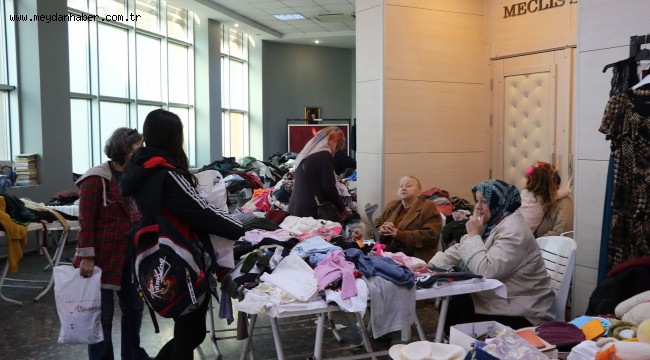 Pati Çarşı, Hayvan Dostlarını Bekliyor