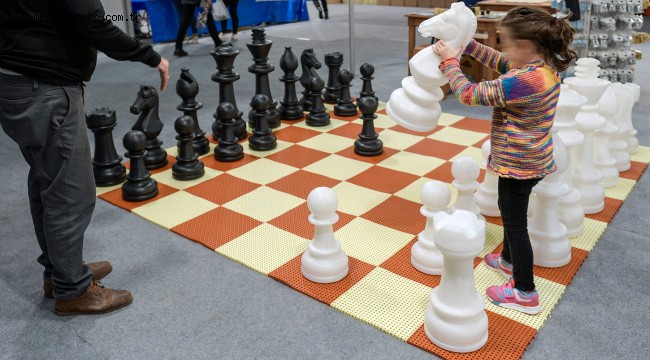 Satranç severler Lezzetli Kış Şöleni'nde
