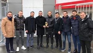 ALTAY'IN KRALI ÖDÜLÜNÜ ALDI