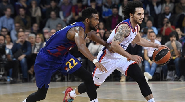 Anadolu Efes İspanya'da kazandı