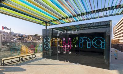  Antik Smyrna Agorası'na modern giriş