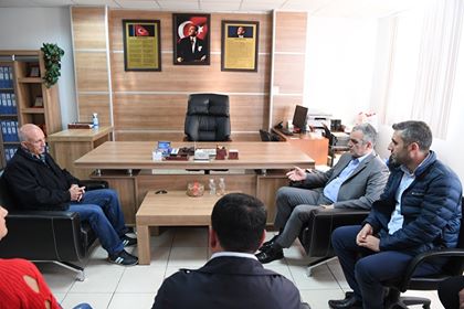 Başkan Semih Esen, okulda incelemelerde bulundu