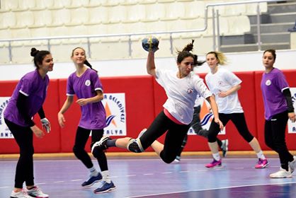 Başkan Uysal, antrenmanı izledi