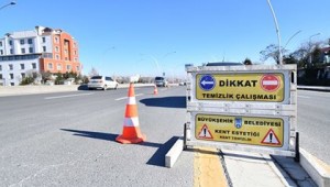 BAŞKENT'TE BUZ SARKITLARIYLA MÜCADELE…