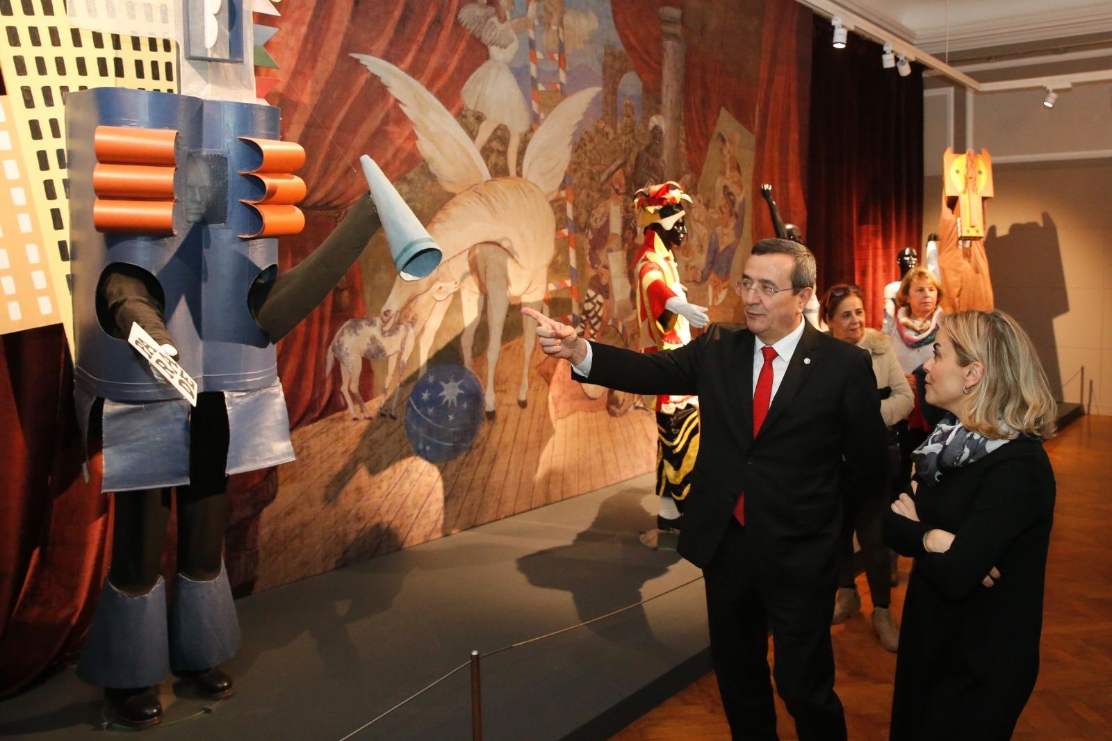 Batur: Konak'ı eşsiz tarihiyle öne çıkaracağız