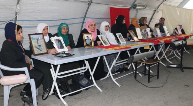 Diyarbakır annelerinin feryadı sonuç veriyor
