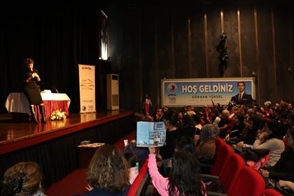 EDEBİYATIN KALBİ KARTAL'DA ATIYOR