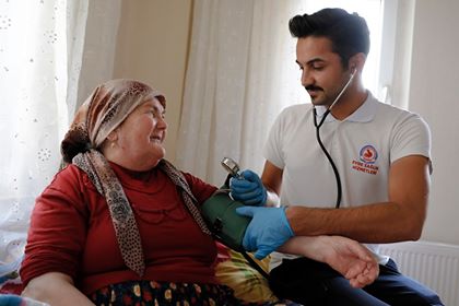 Evde Bakım ve Sağlık Merkezi 16.000'den fazla vatandaşa ulaştı