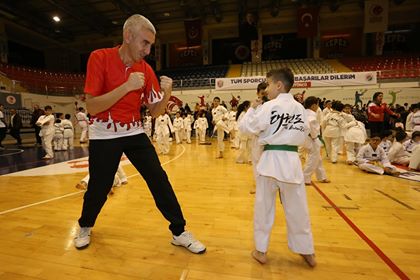 Eyvah! Ringde Babam Var