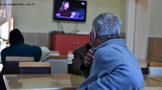 İzmir'de evsizler konukevine yerleştiriliyor