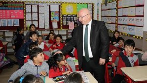 Kalpleri Küçük, Bağışları Büyük